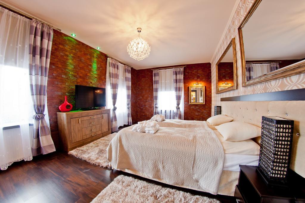 Palac Saturna Czeladź Quarto foto