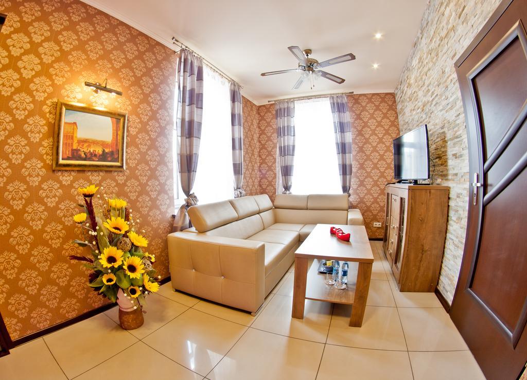 Palac Saturna Czeladź Quarto foto