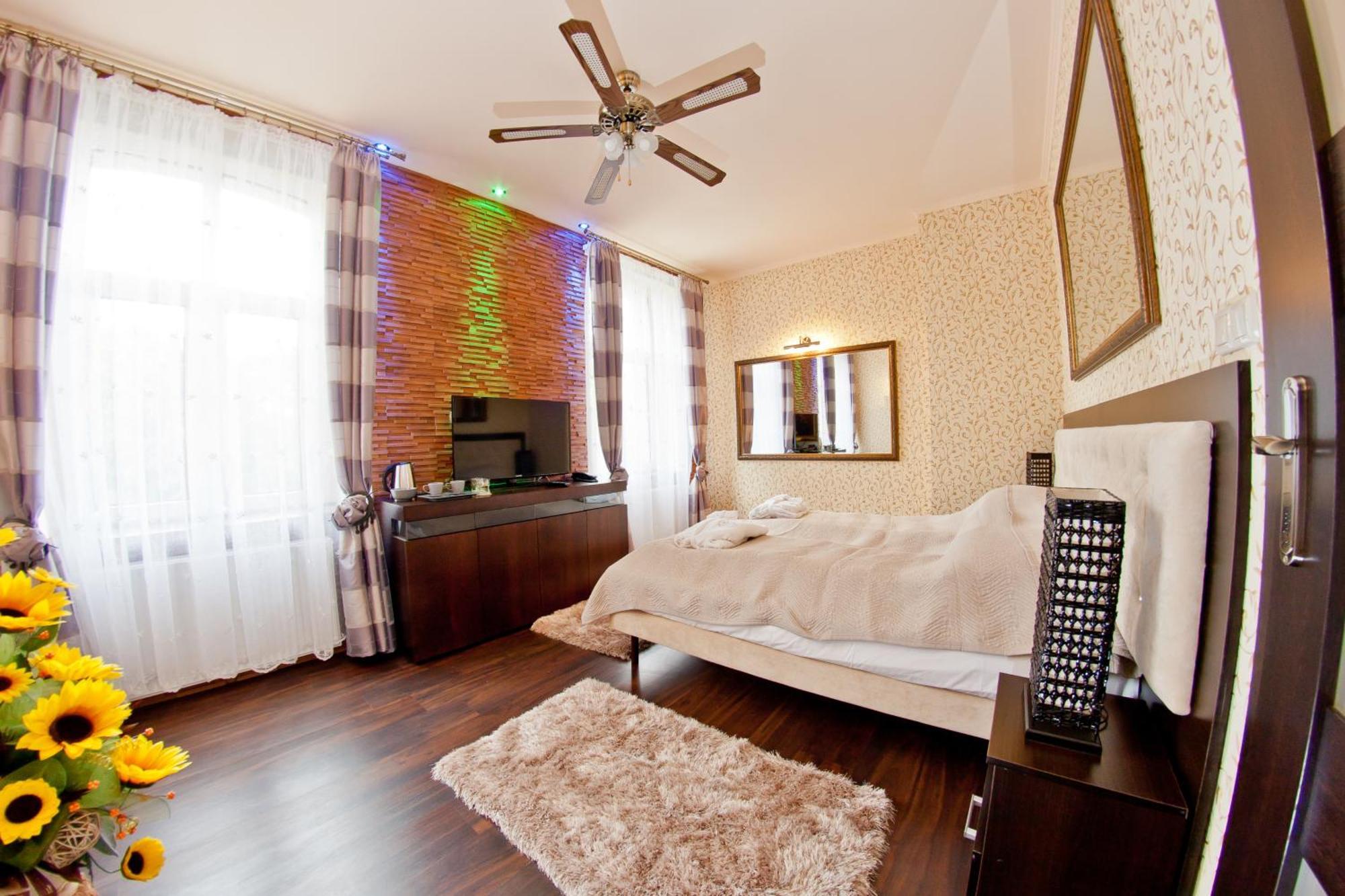 Palac Saturna Czeladź Quarto foto