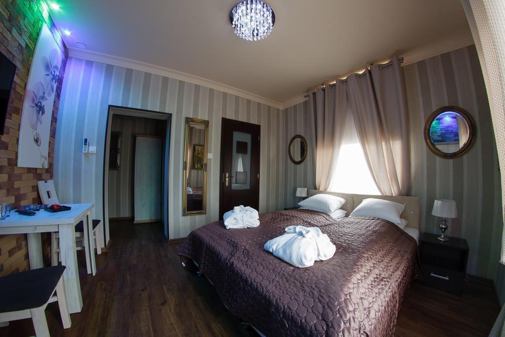Palac Saturna Czeladź Quarto foto